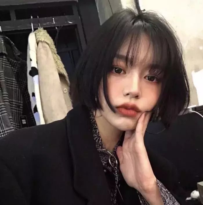 《威震四方》封面